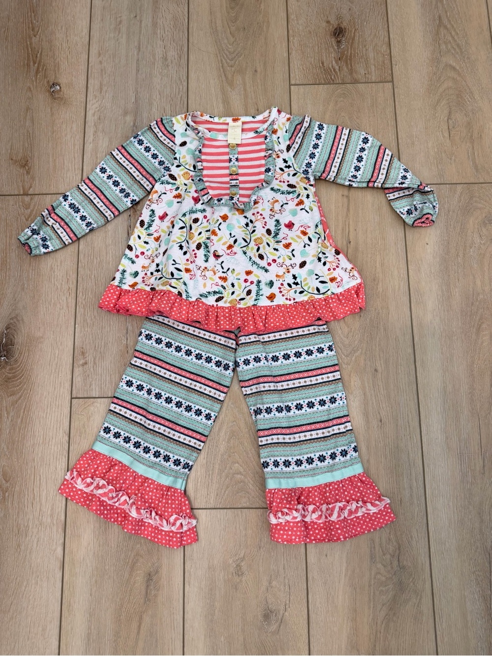 Matilda Jane Size 4 Christmas Holiday Ruffle Tunic Pants Set